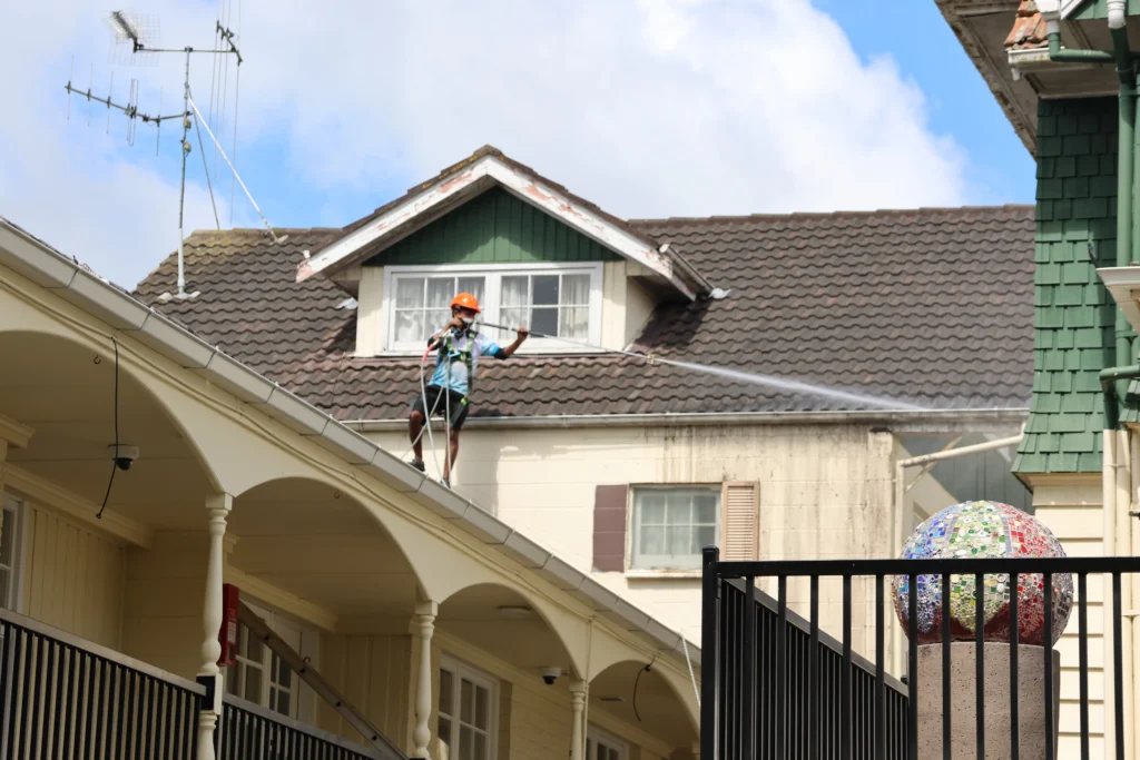 Gutter Cleaning in Tauranga